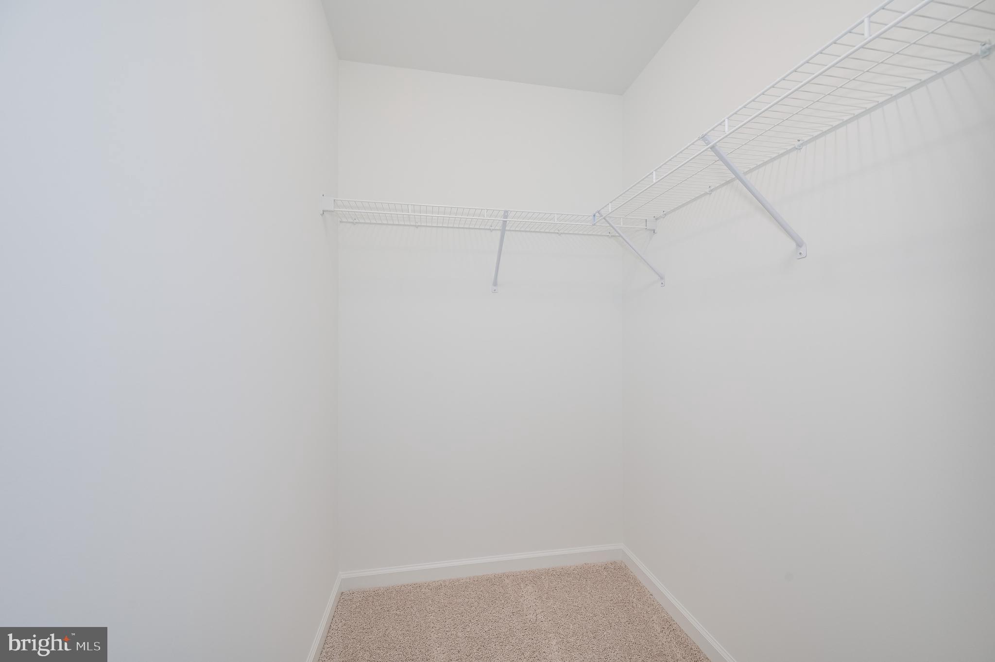 MCCAULEY CROSSING - Residential Lease