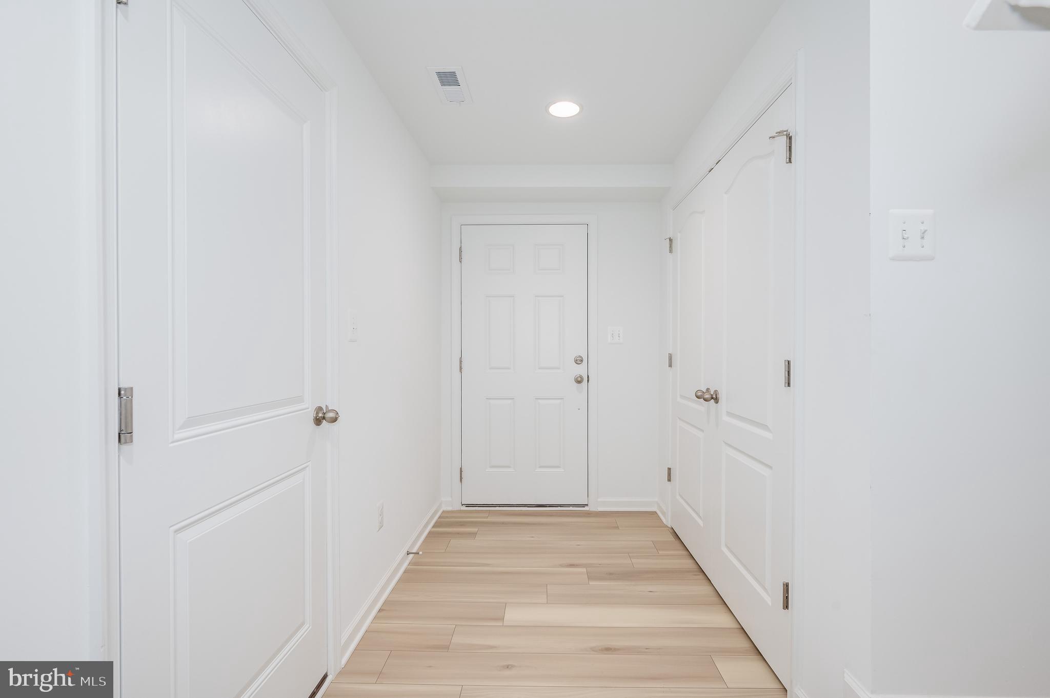 MCCAULEY CROSSING - Residential Lease