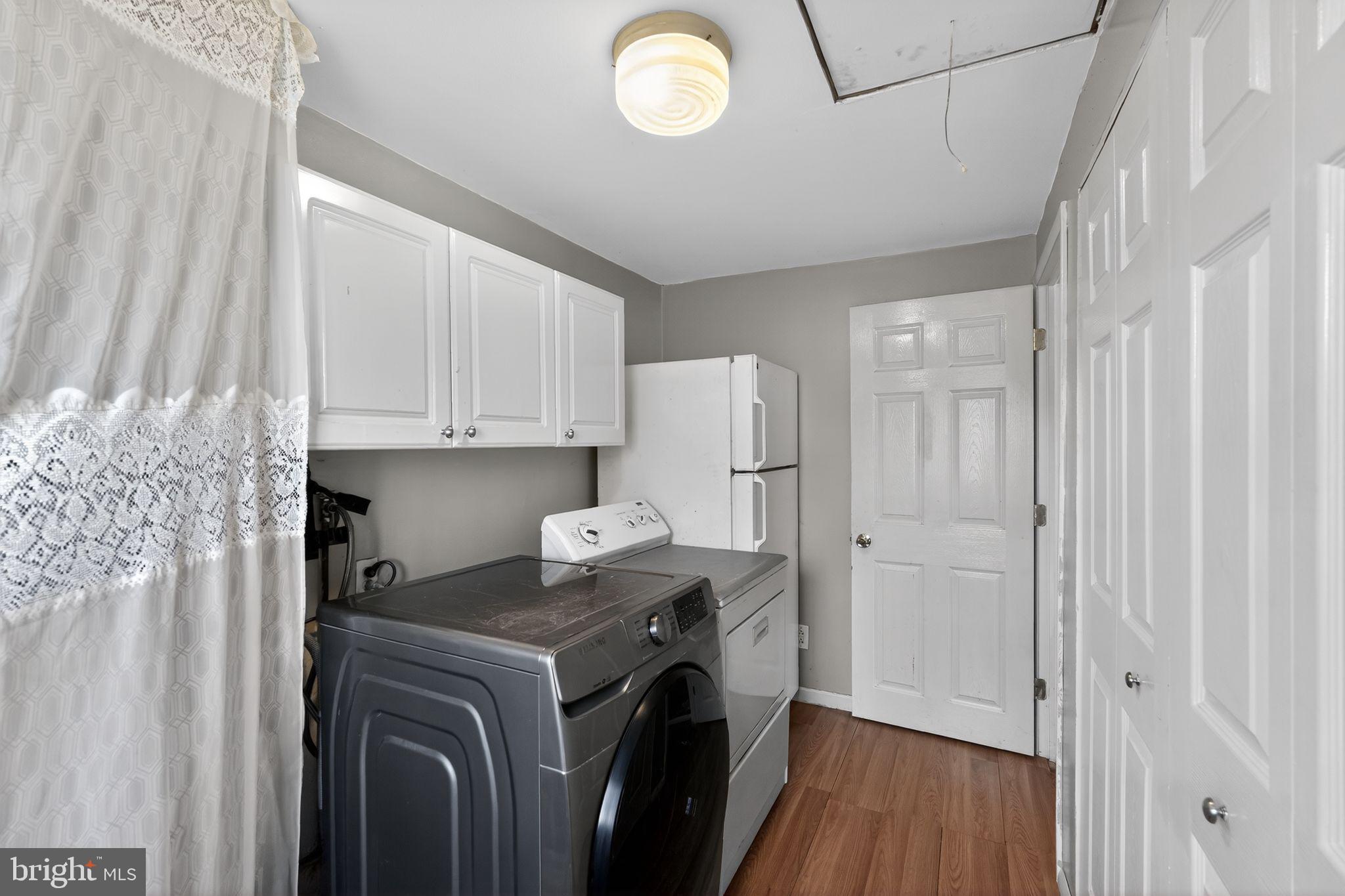 DOGWOOD HOLLOW - Residential