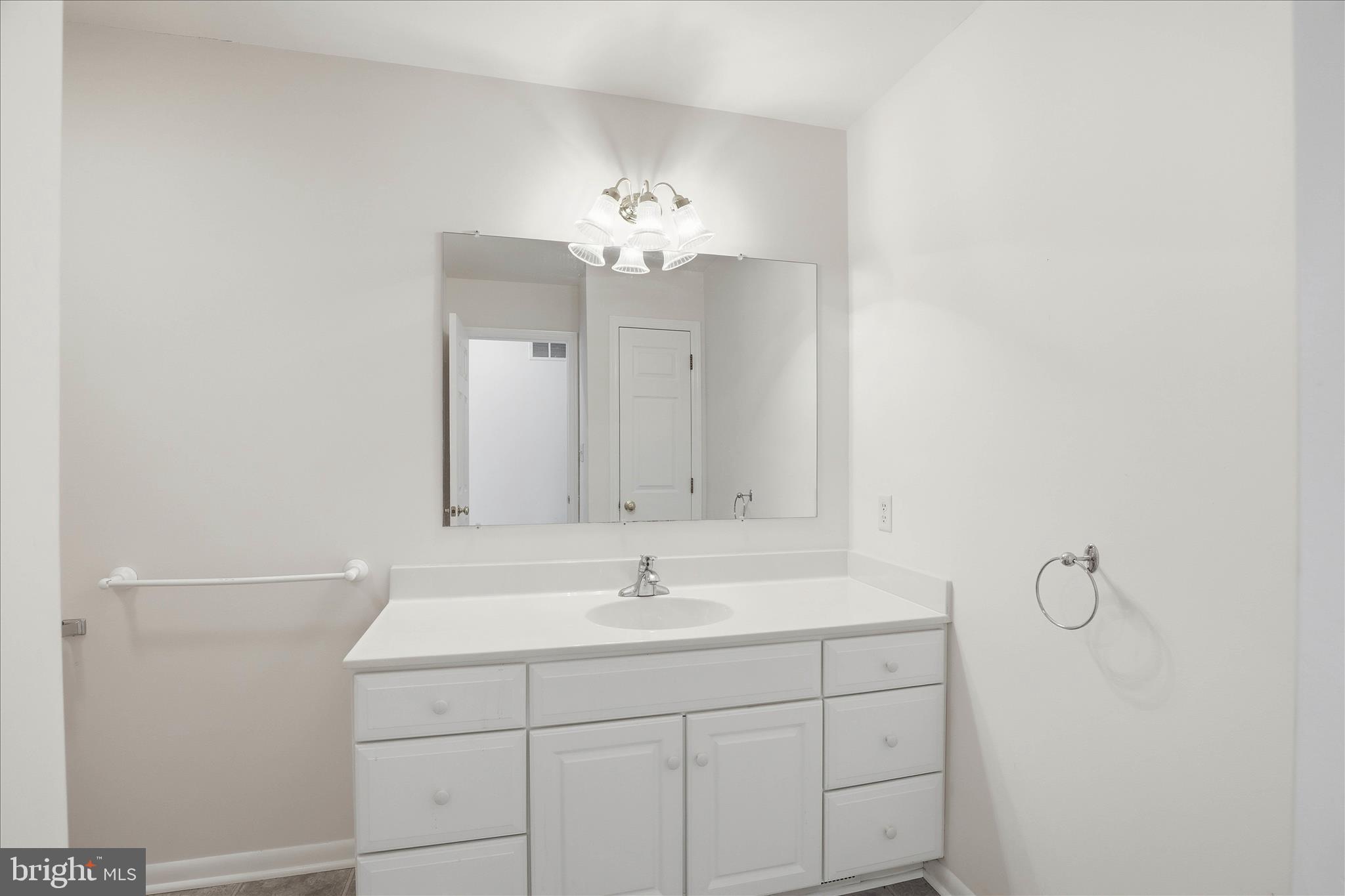 MOUNTVILLE - Residential