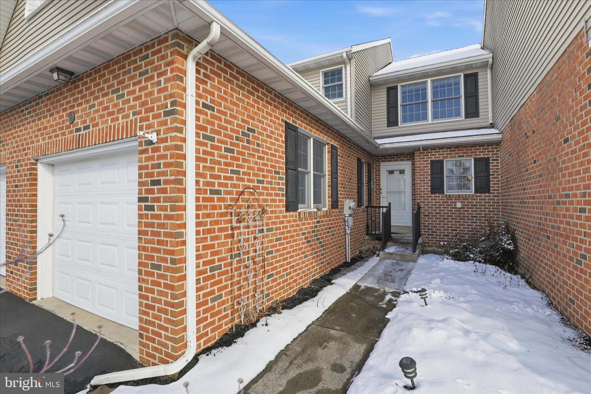 MOUNTVILLE - Residential