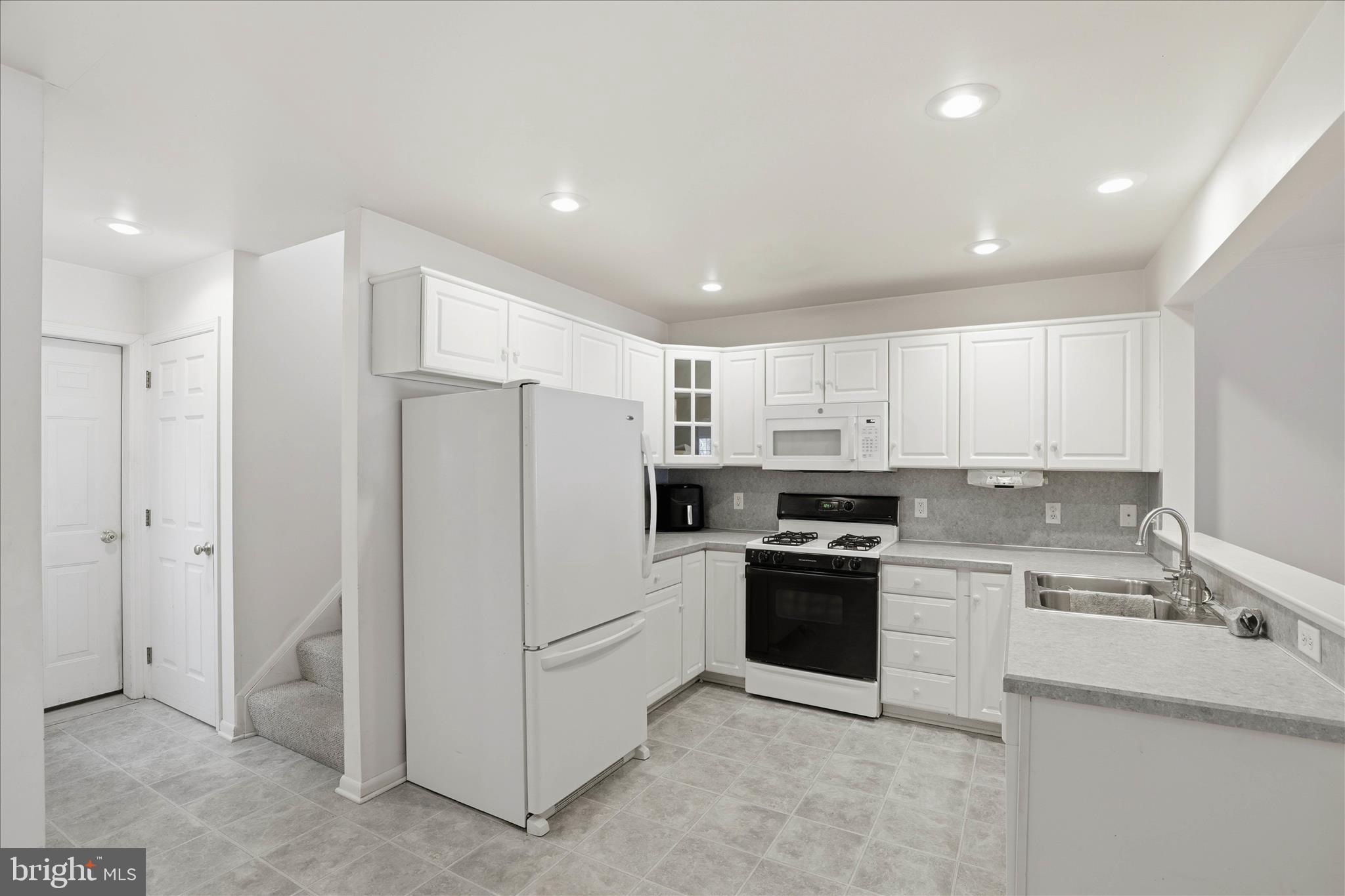 MOUNTVILLE - Residential