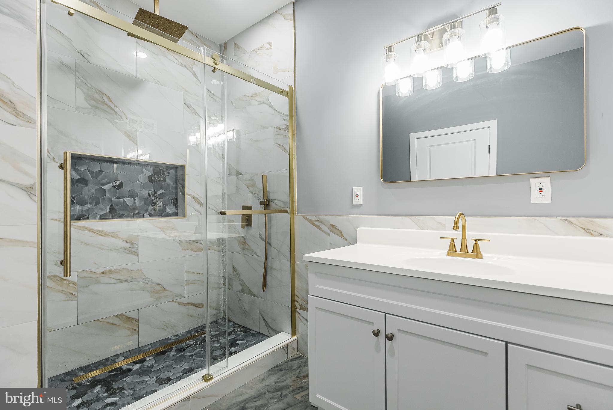 BELMONT - Residential