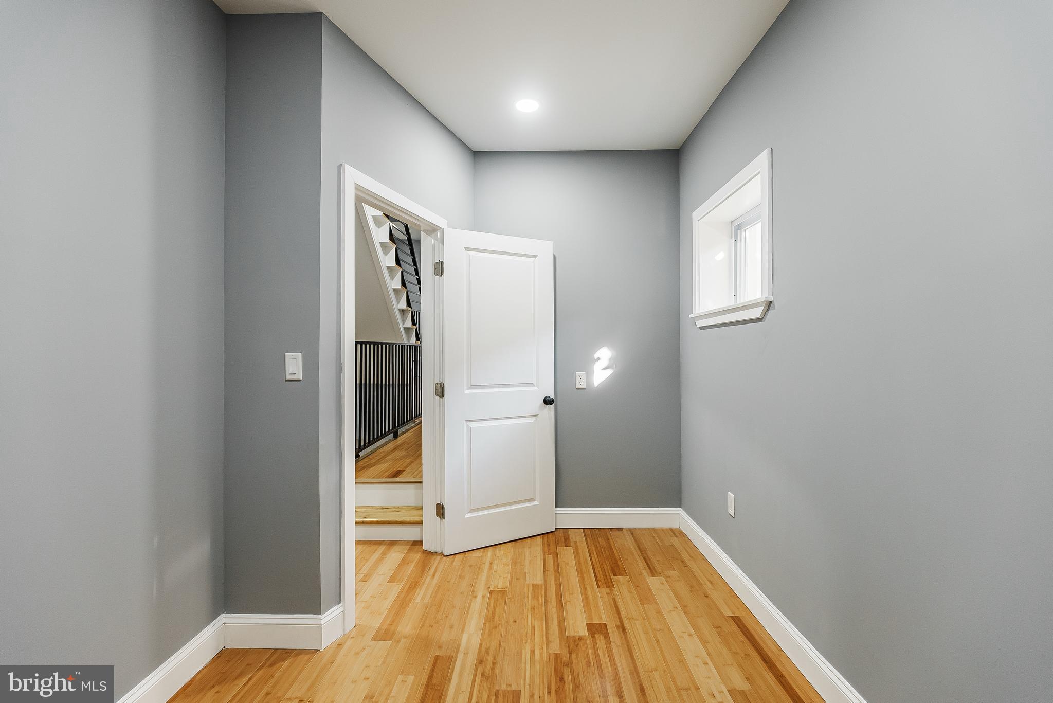 BELMONT - Residential