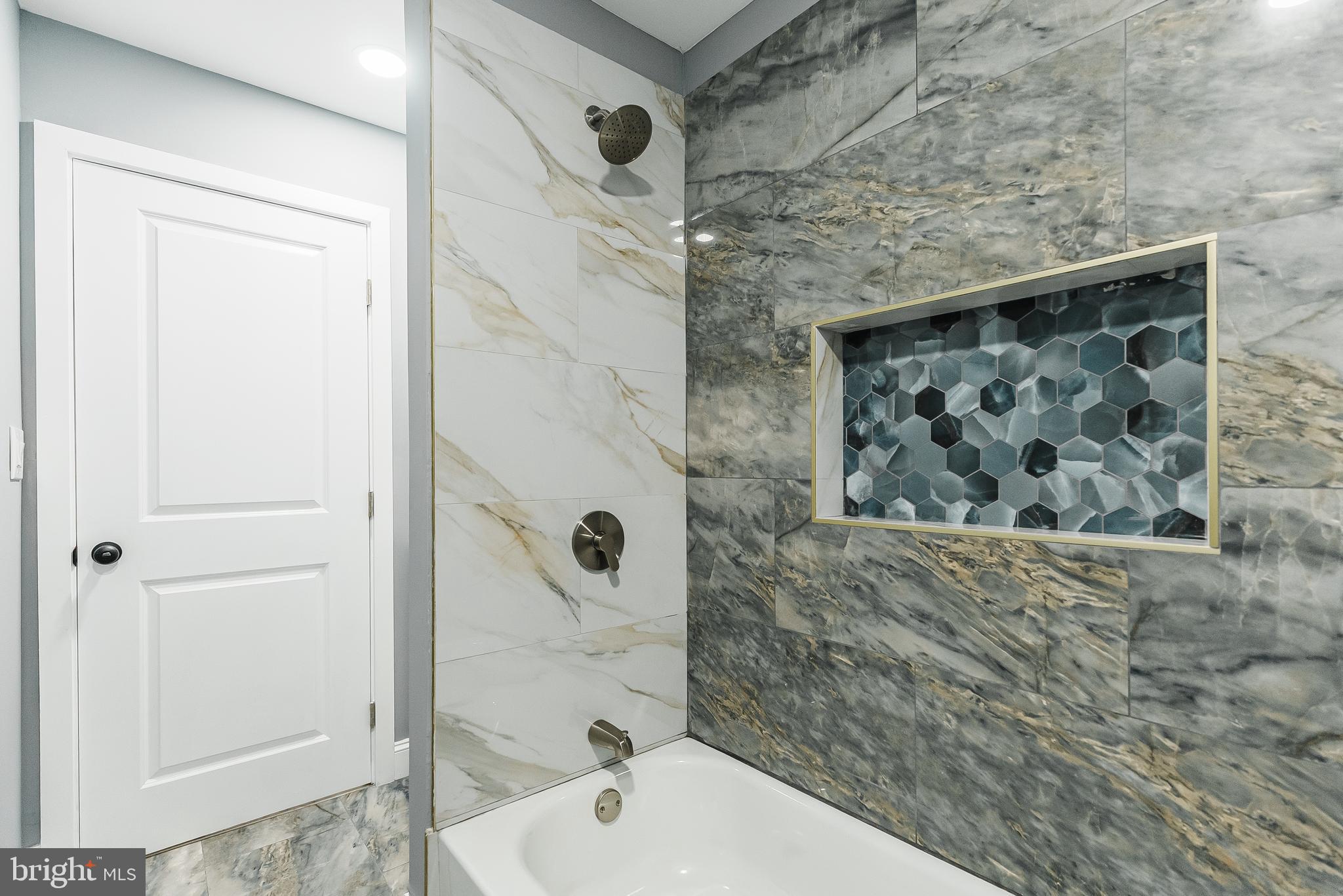 BELMONT - Residential