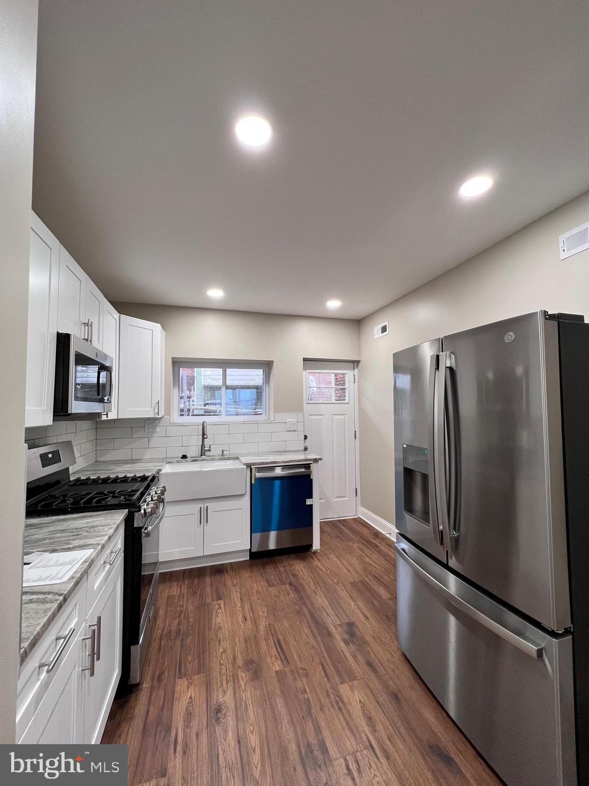 LOWER MOYAMENSING - Residential