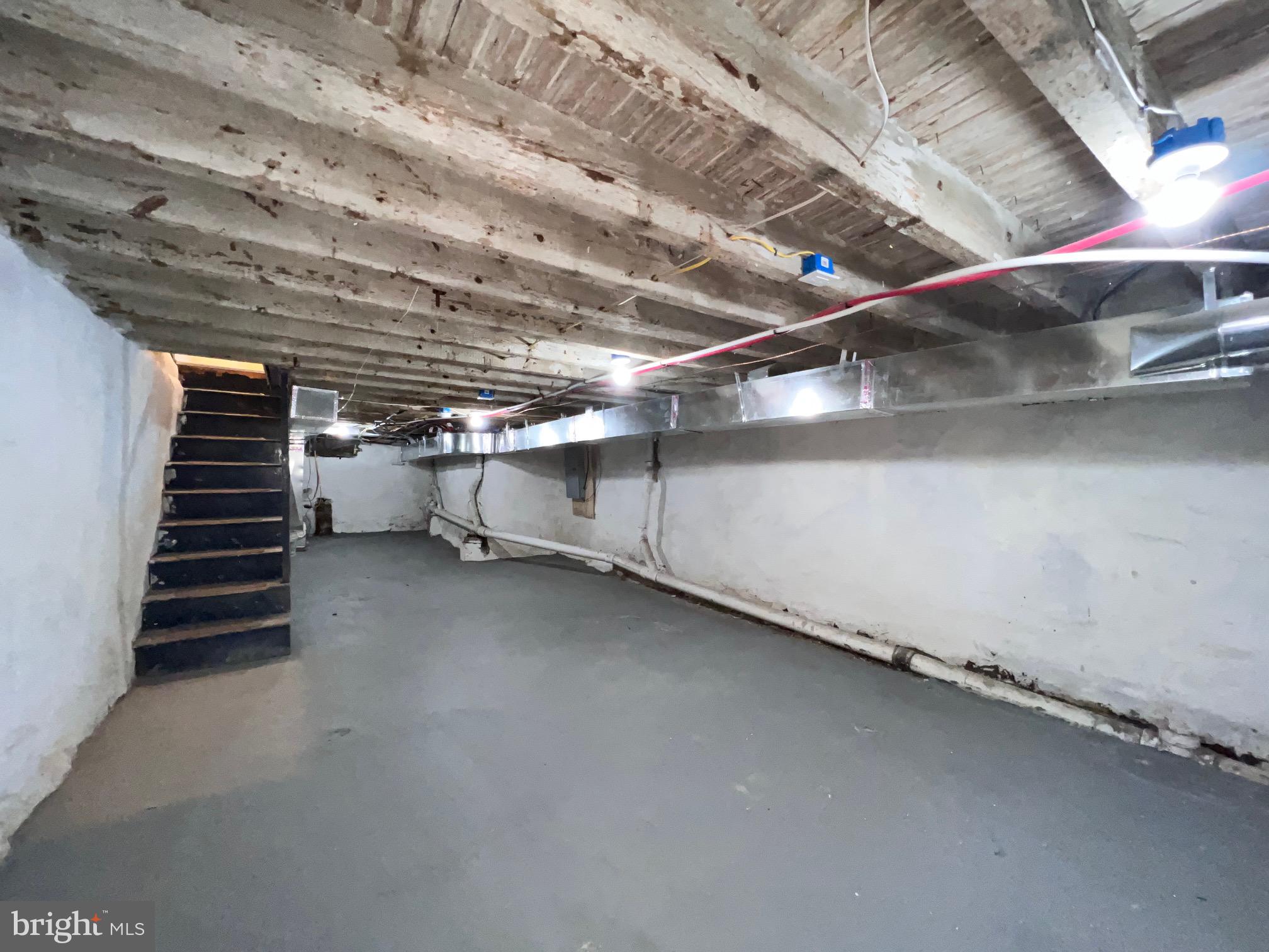 LOWER MOYAMENSING - Residential