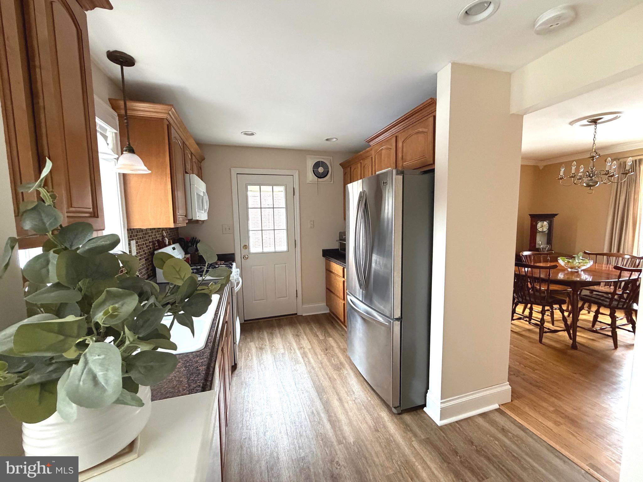 ARONIMINK ESTATES - Residential