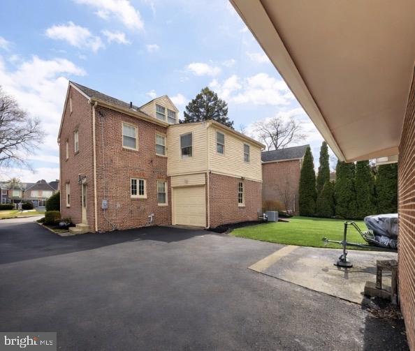 ARONIMINK ESTATES - Residential