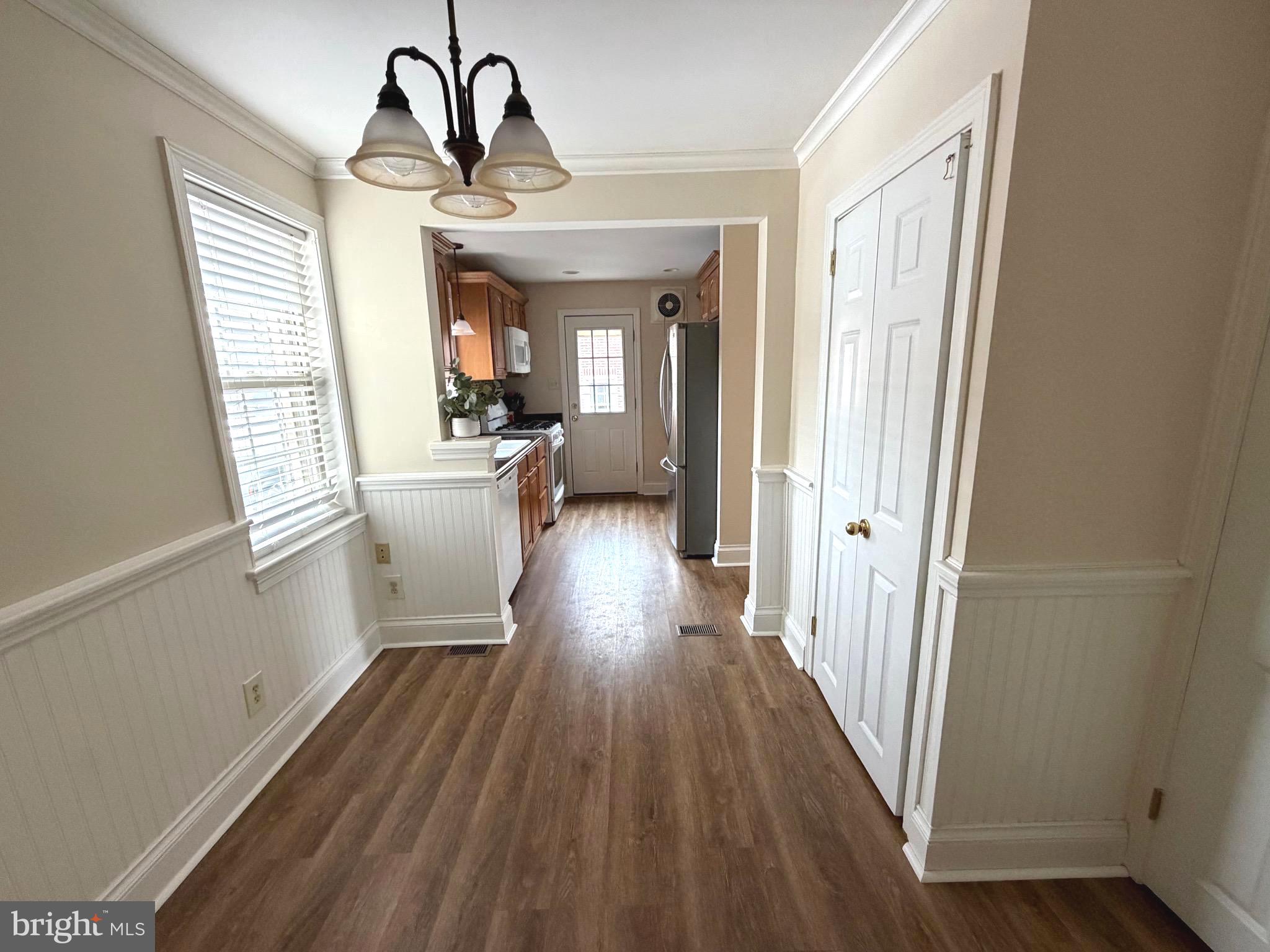 ARONIMINK ESTATES - Residential