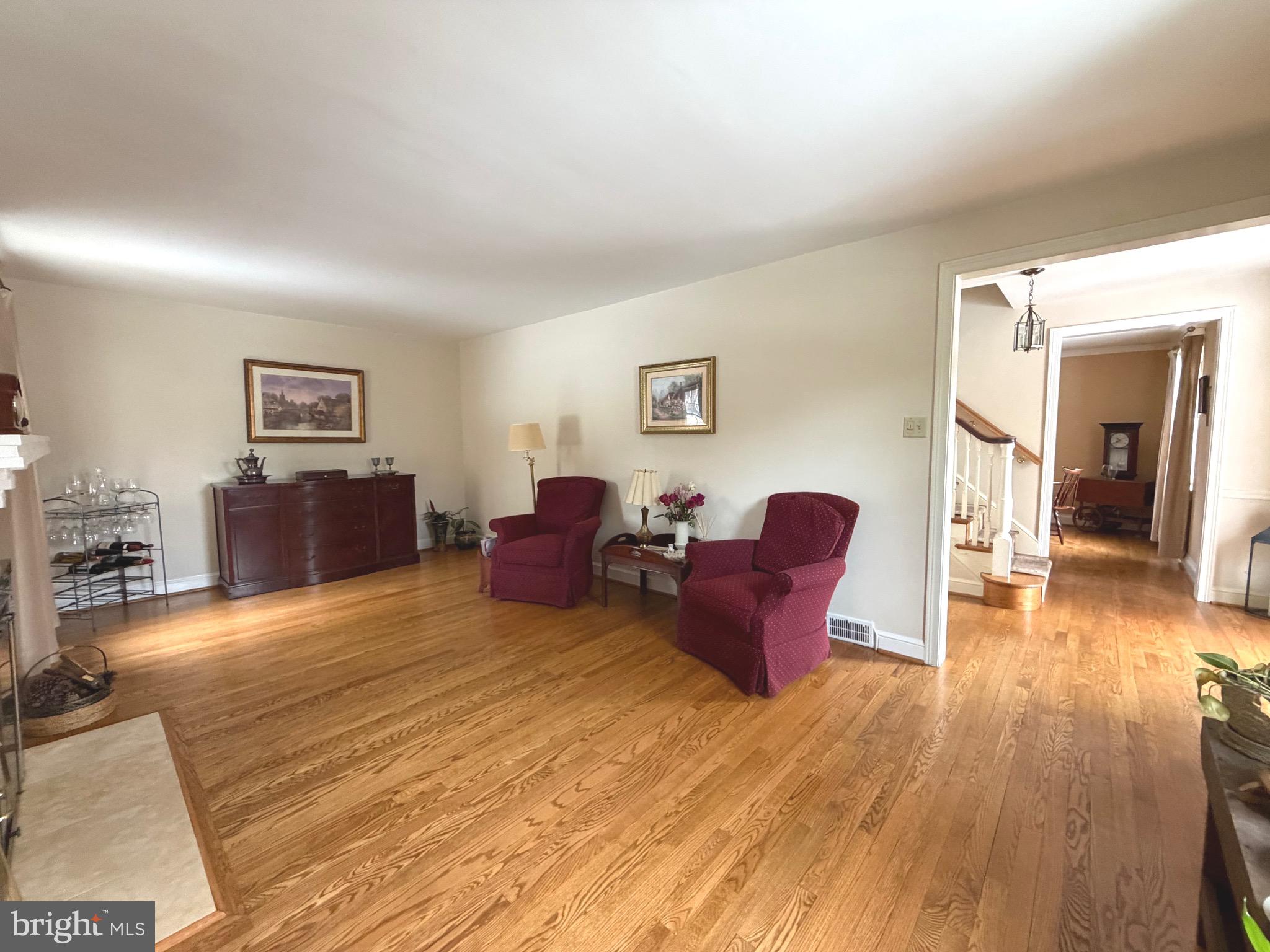 ARONIMINK ESTATES - Residential