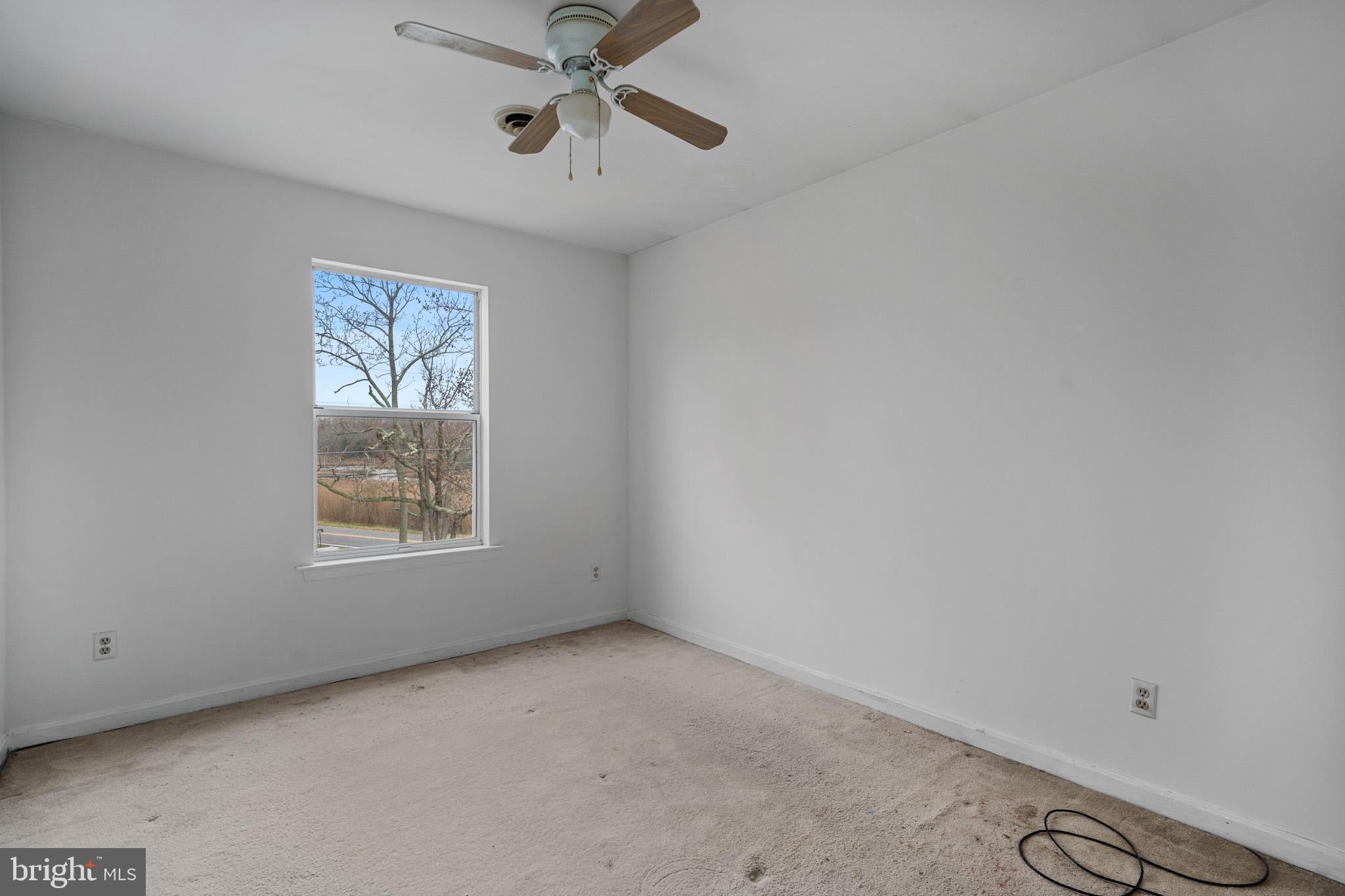 COLUMBIA BEACH - Residential