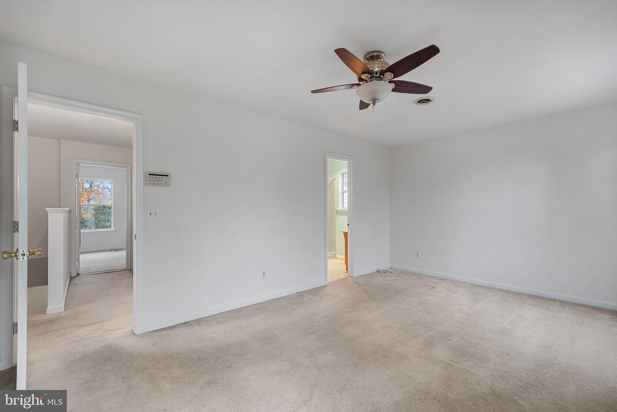 COLUMBIA BEACH - Residential