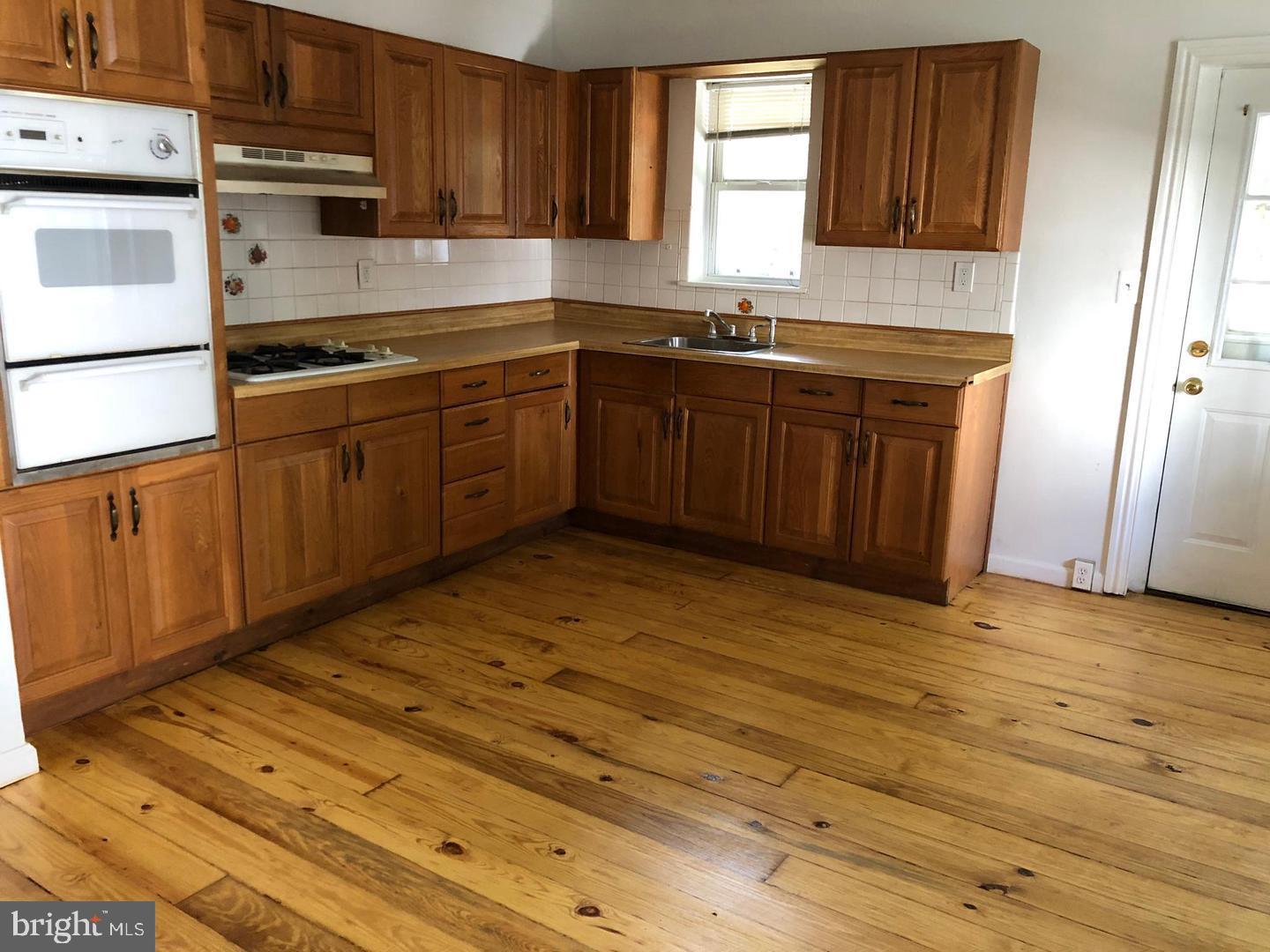 MANAYUNK - Residential Lease