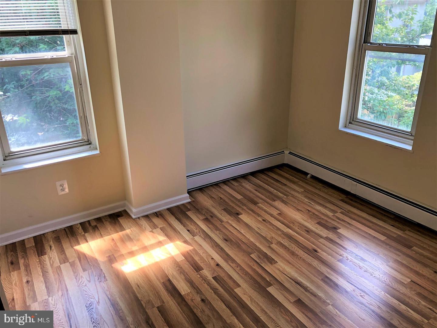 MANAYUNK - Residential Lease