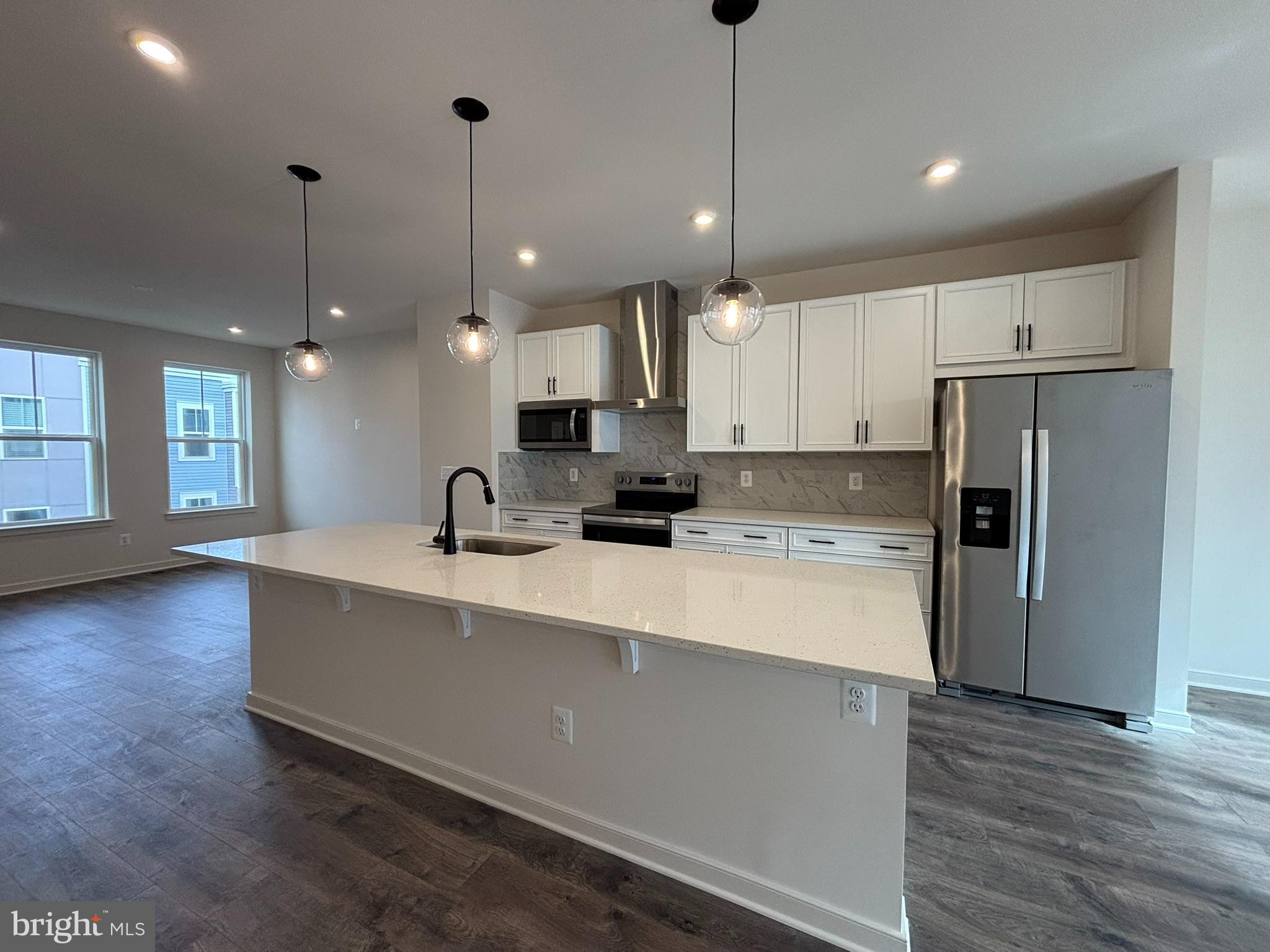 CASCADE LANDING - Residential