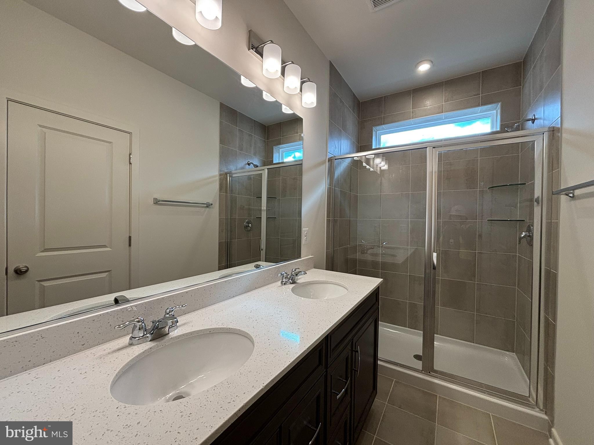 CASCADE LANDING - Residential