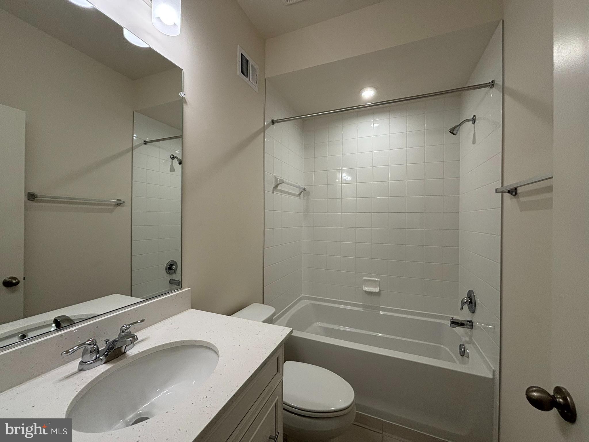 CASCADE LANDING - Residential