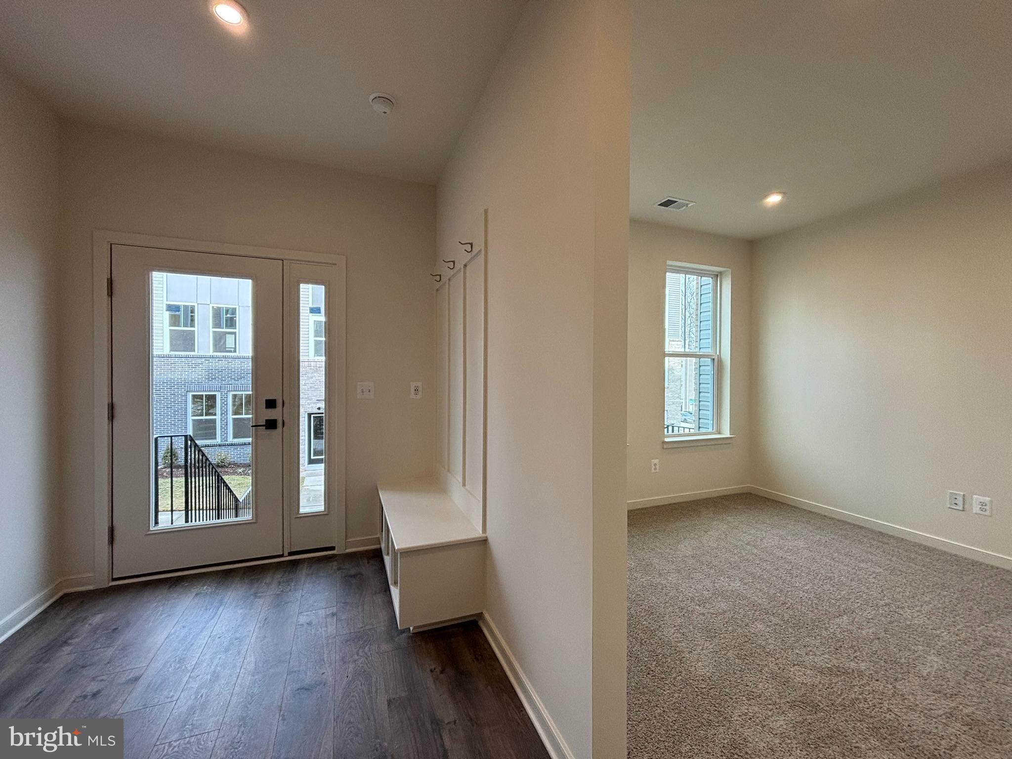 CASCADE LANDING - Residential