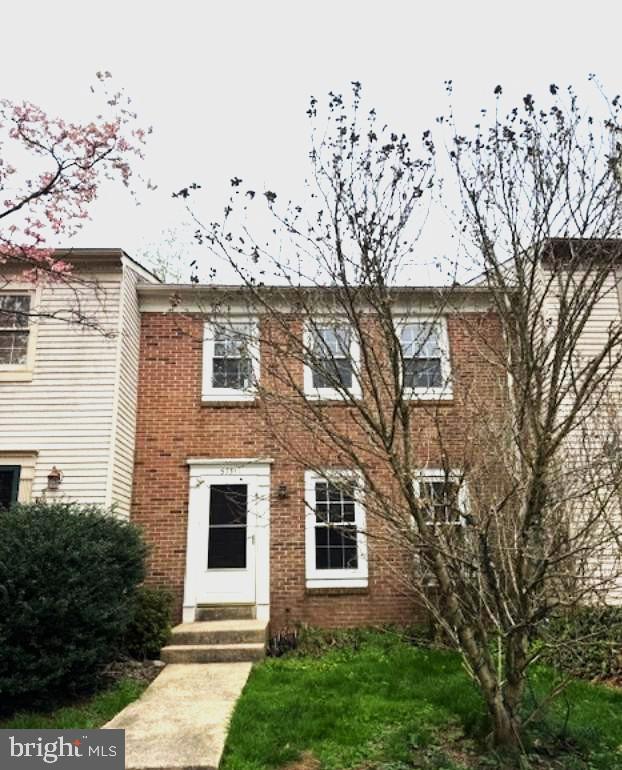 BURKE CENTRE - Residential Lease