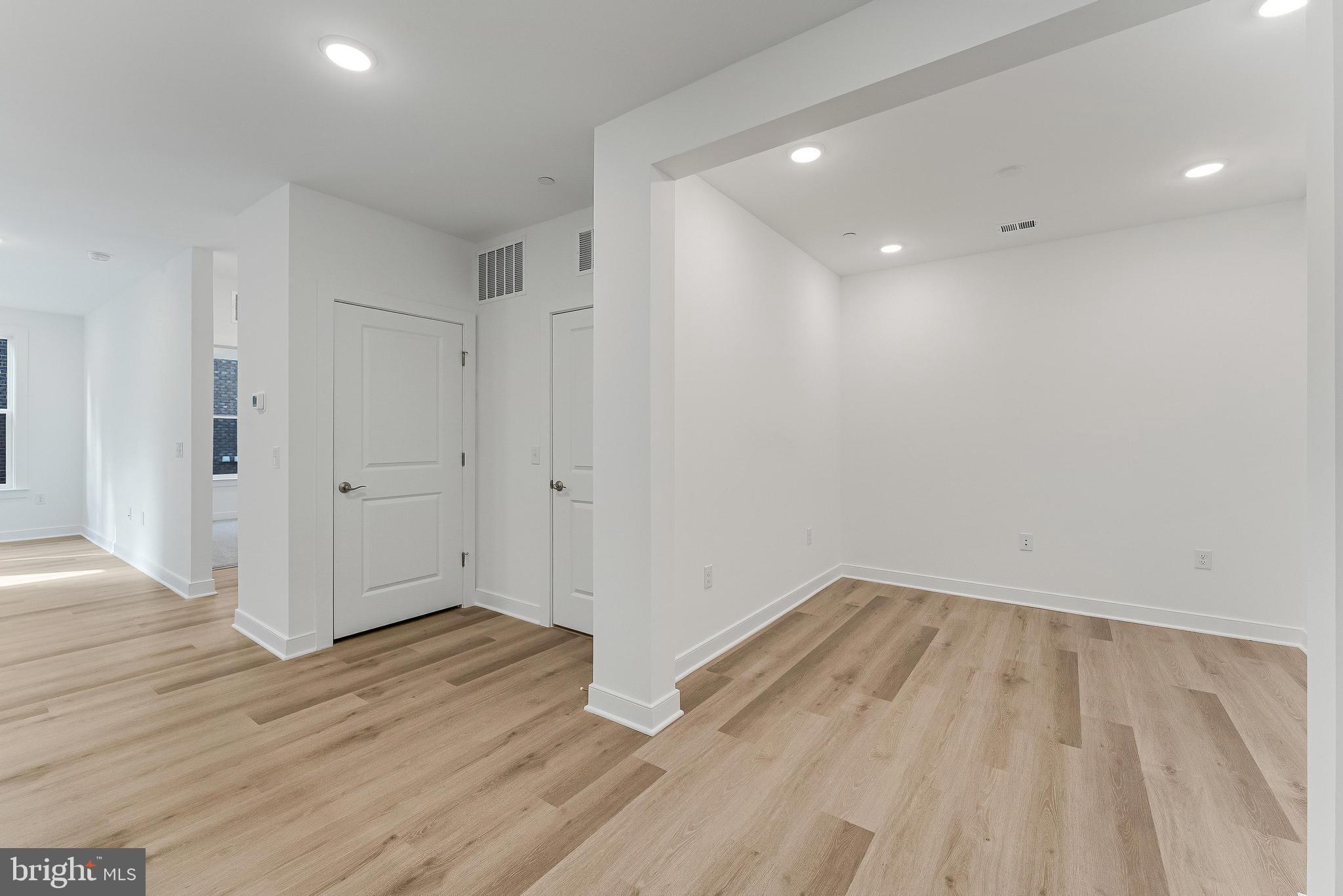 WAXPOOL CROSSING - Residential Lease