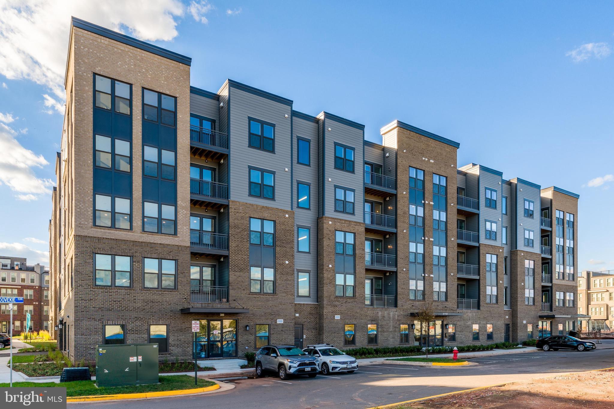 WAXPOOL CROSSING - Residential Lease