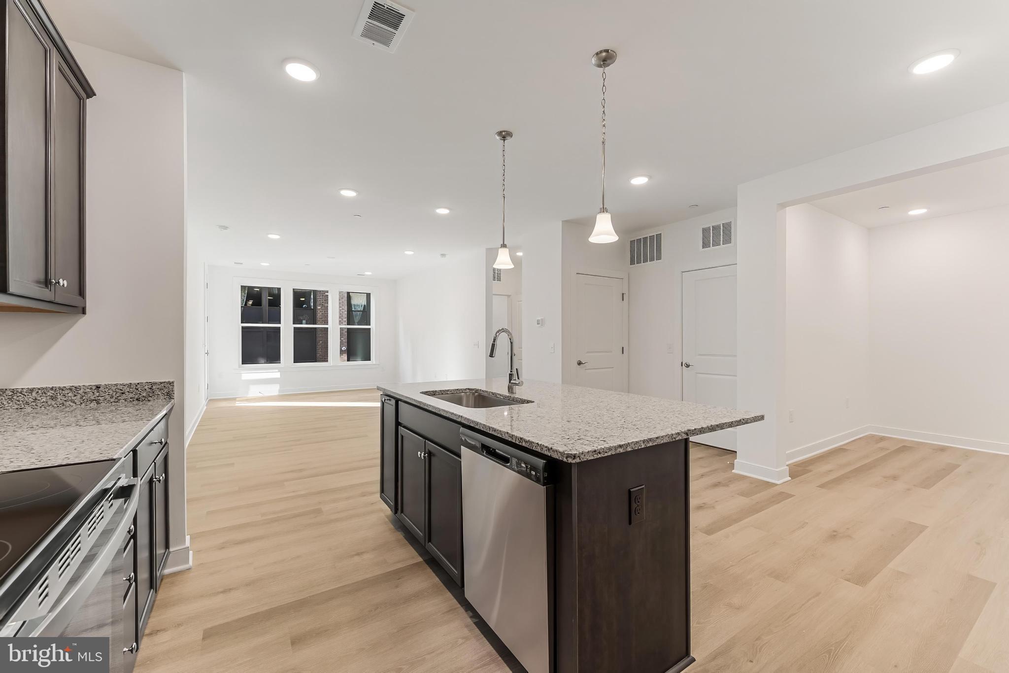 WAXPOOL CROSSING - Residential Lease