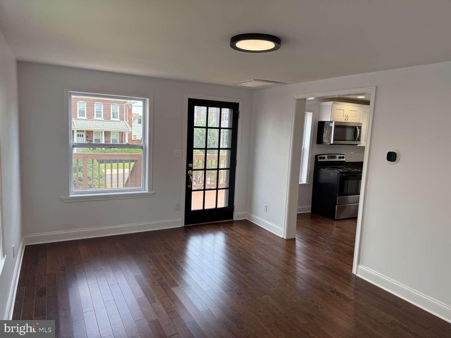117 E SIXTH STREET