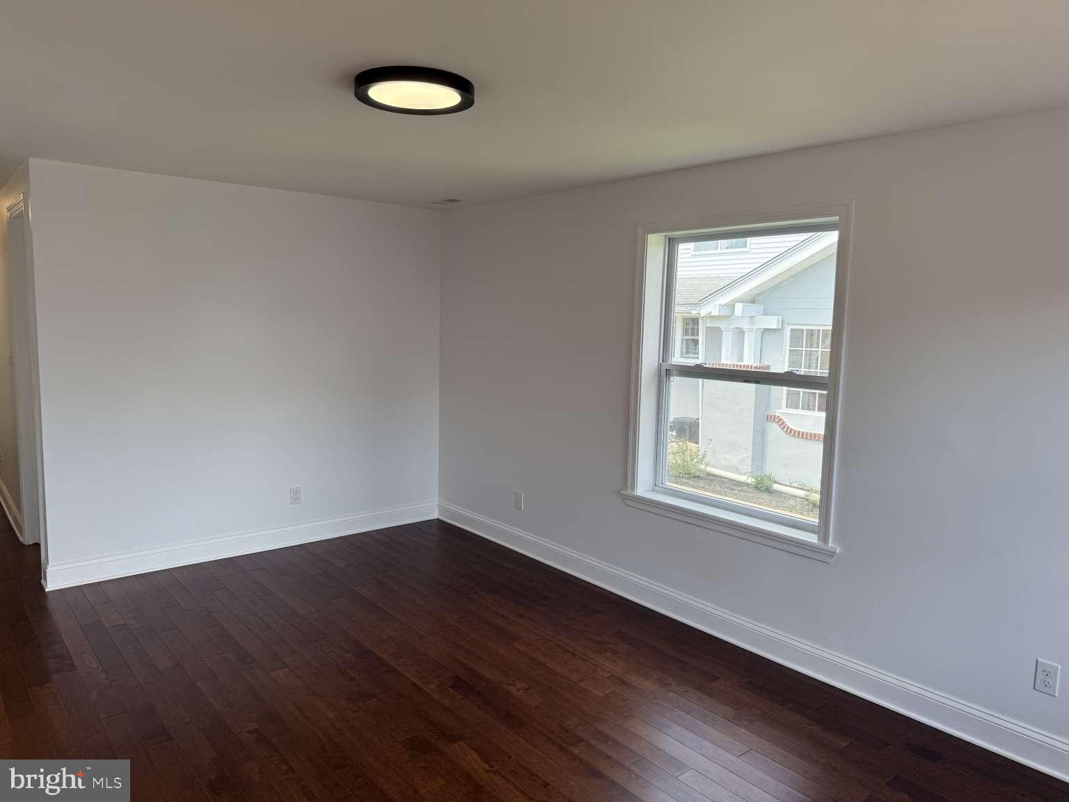 117 E SIXTH STREET