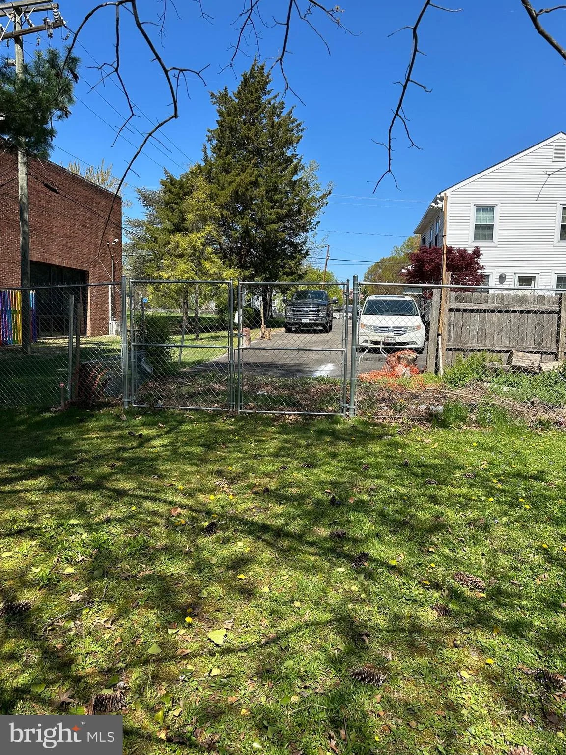 2419 Beacon Hill Road