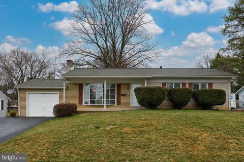Photo of 452 N PRINCE ST, MILLERSVILLE, PA 17551 (MLS # PALA2031448)