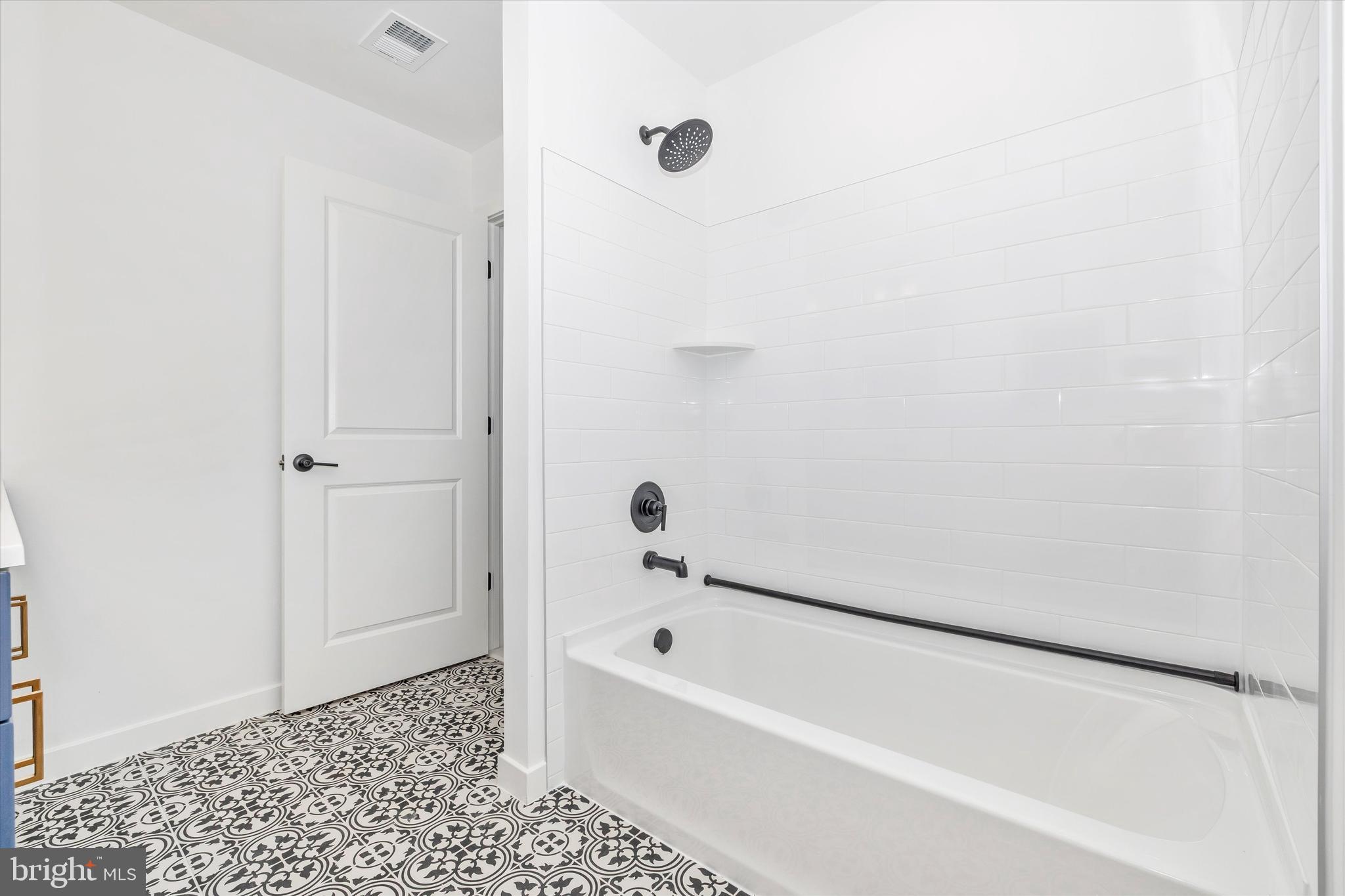 GAMBRILL GLENN - Residential Lease