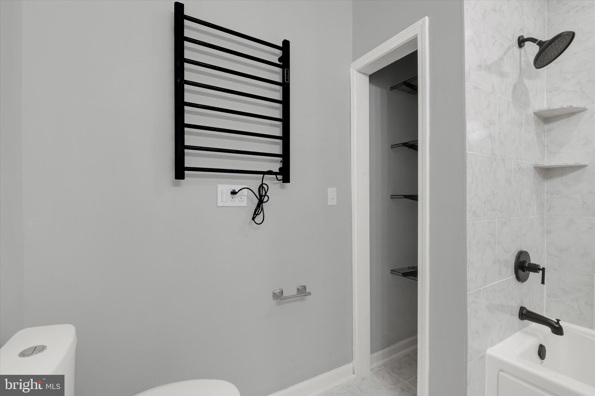 BRIDESBURG - Residential