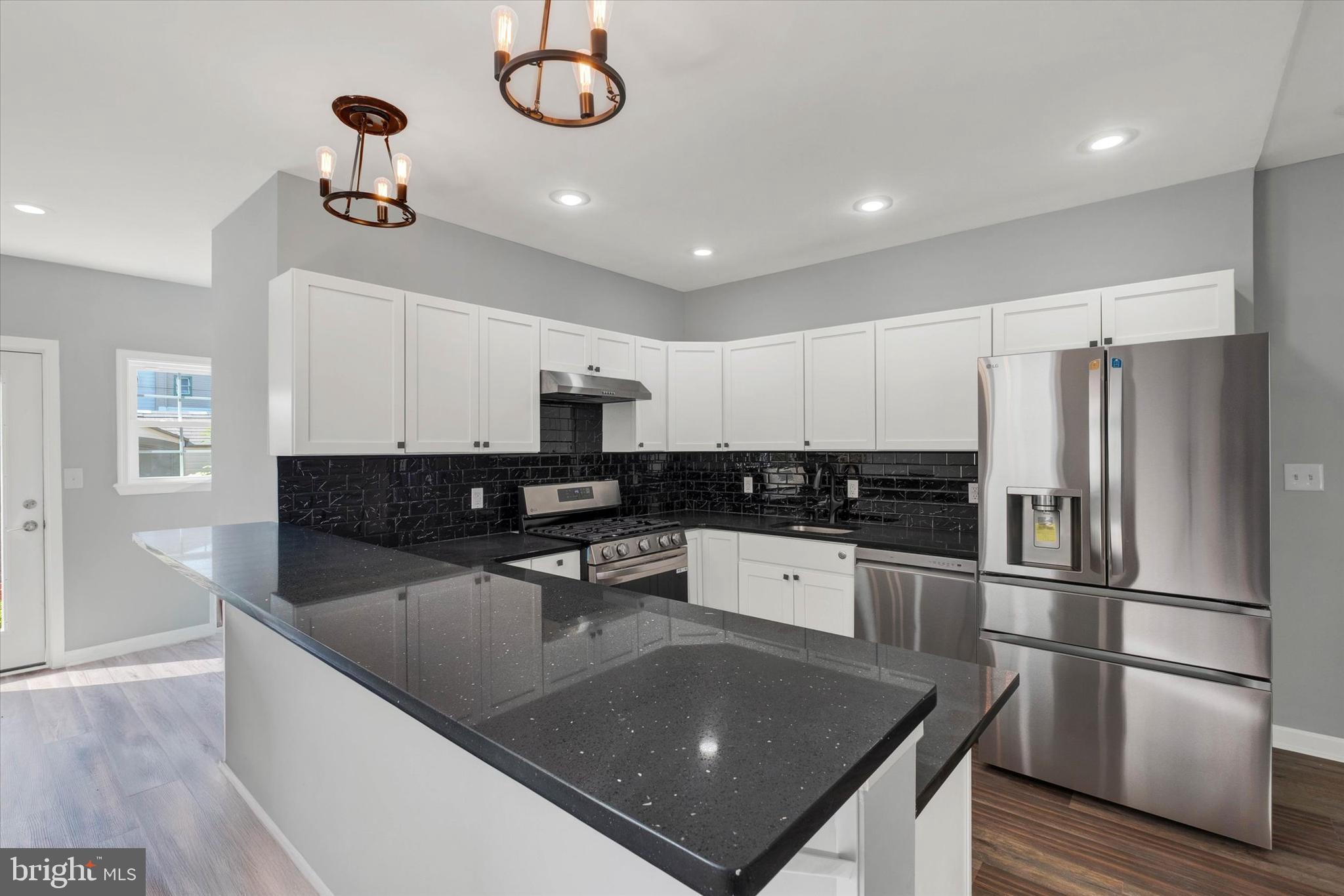 BRIDESBURG - Residential