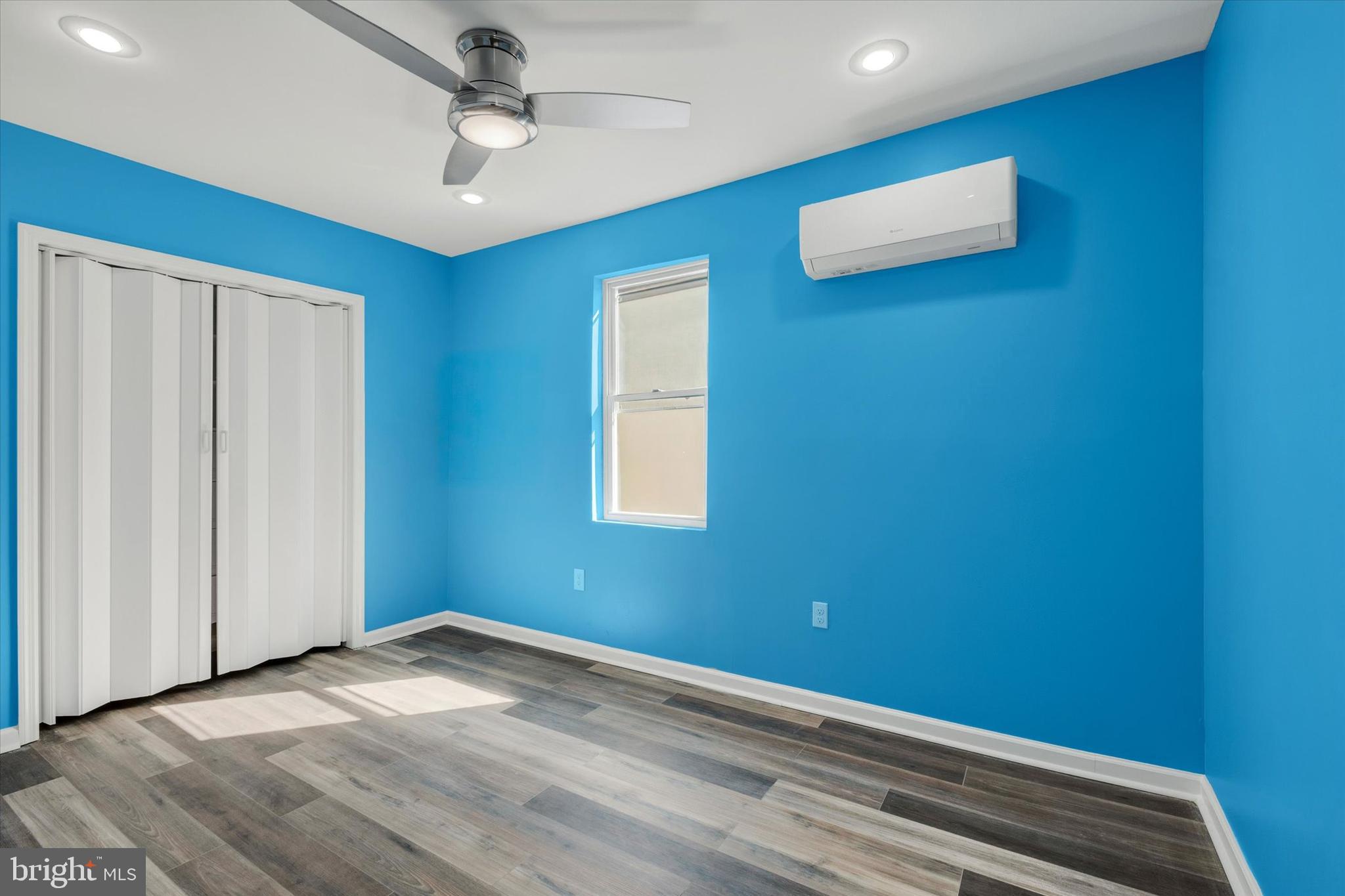 BRIDESBURG - Residential