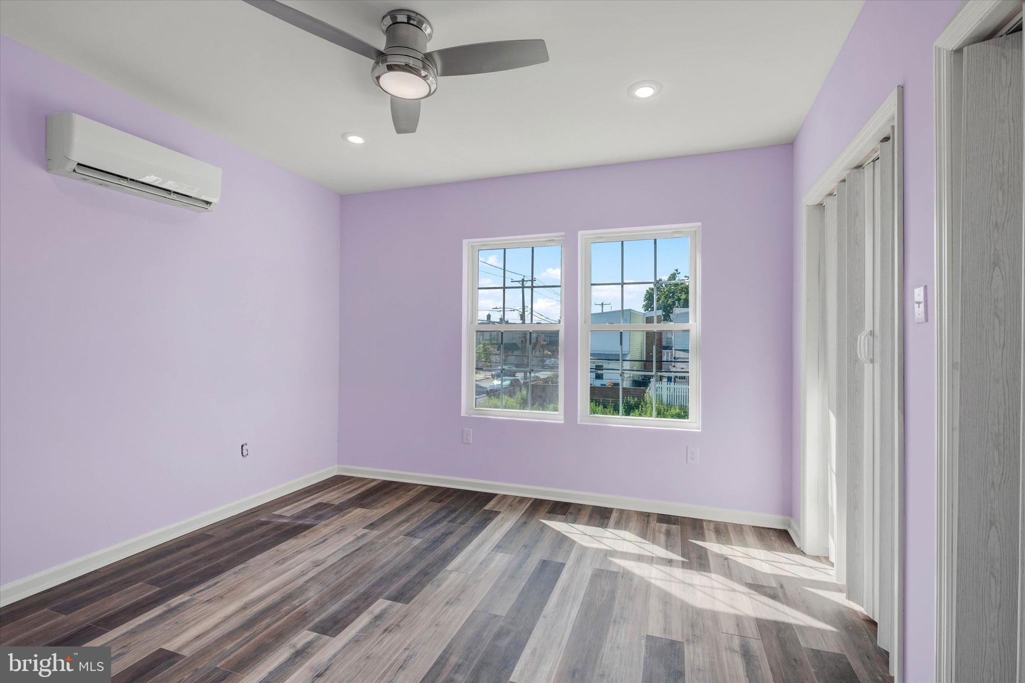 BRIDESBURG - Residential