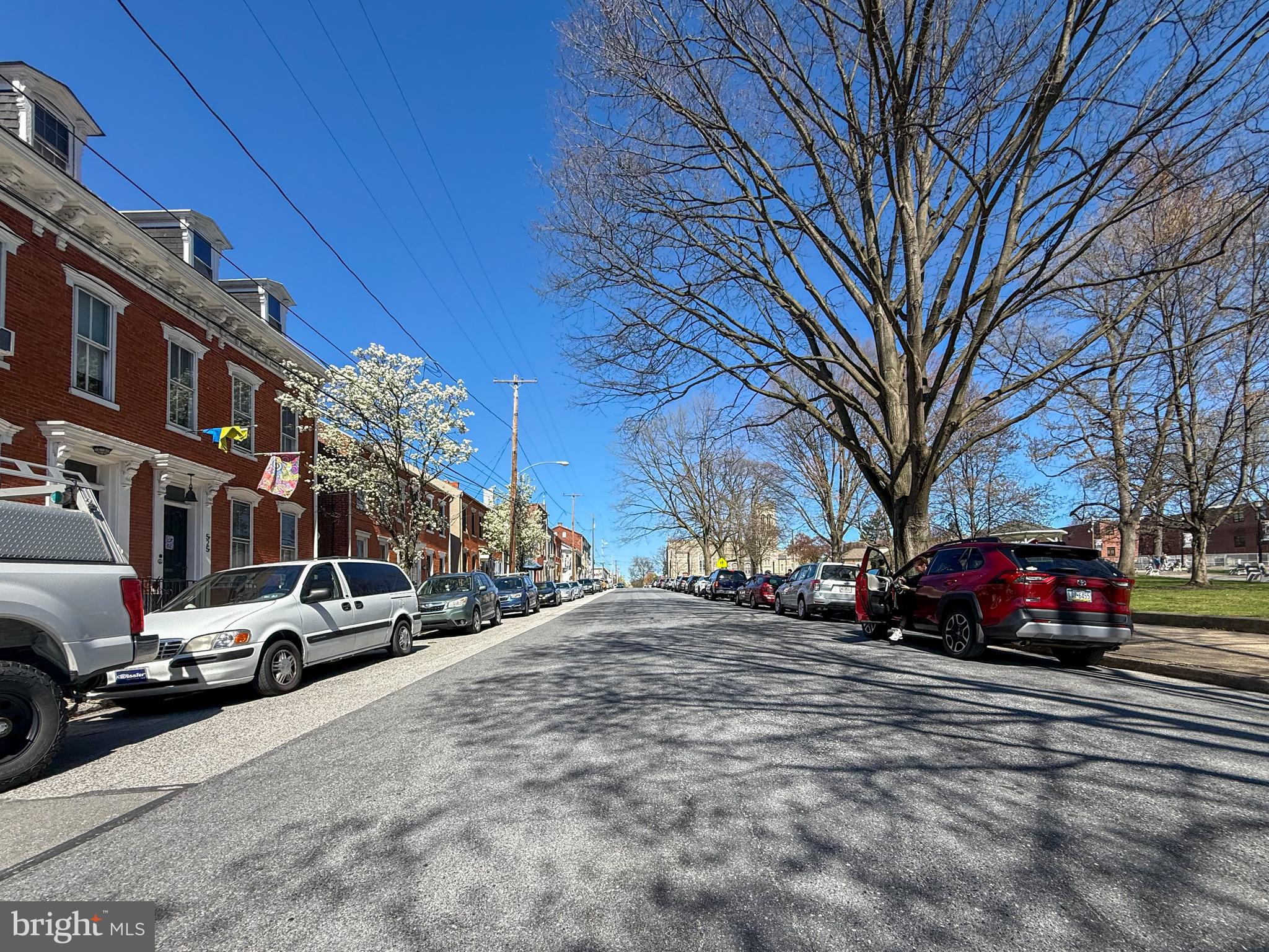 521 LOCUST STREET