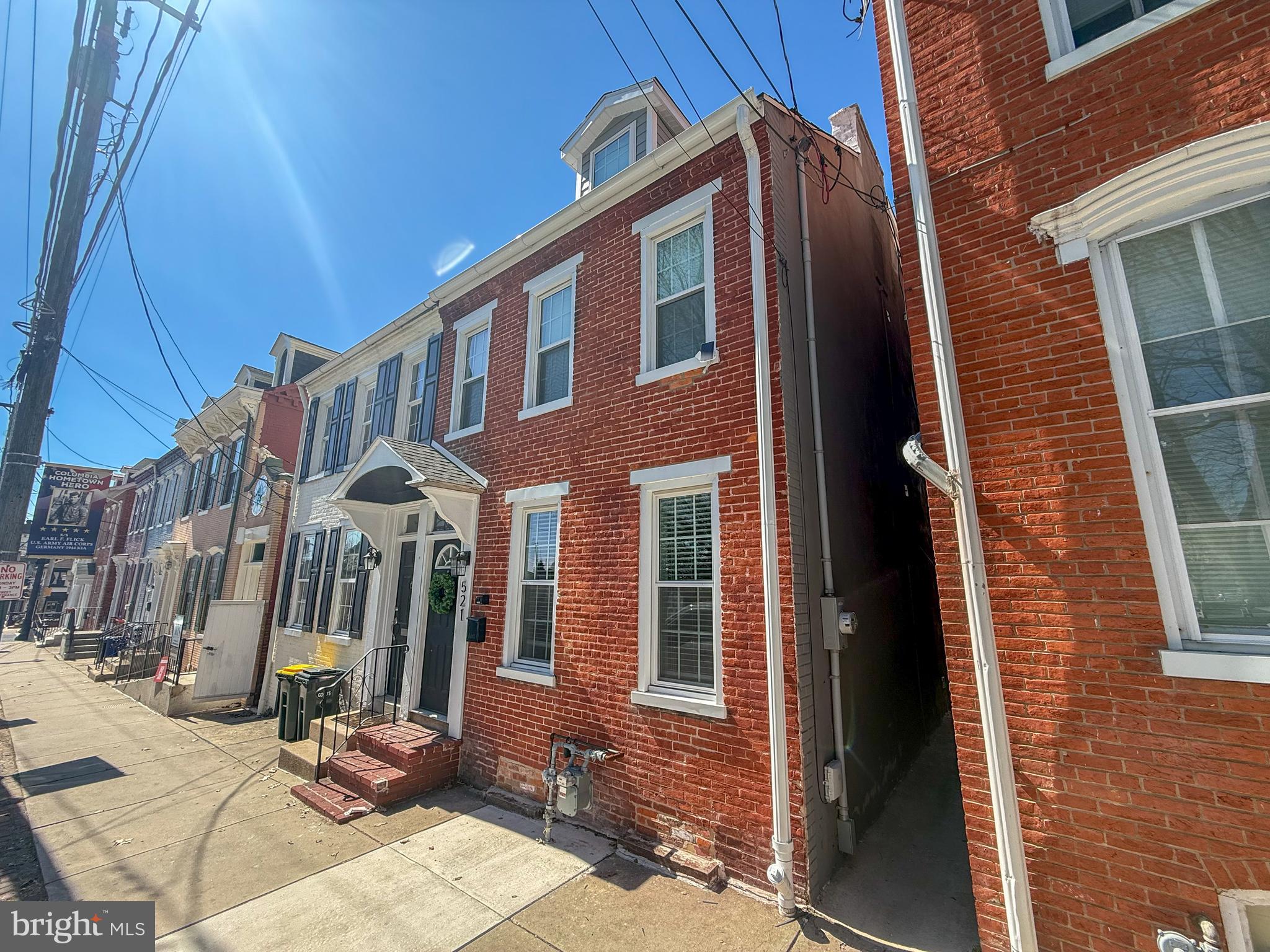 521 LOCUST STREET