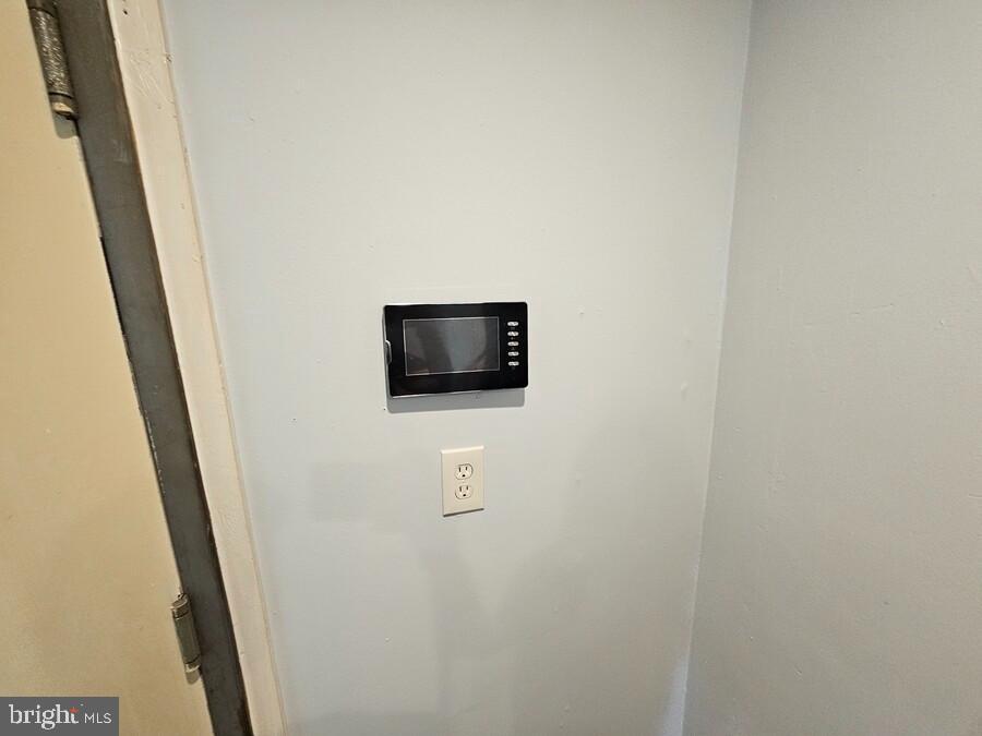 FRANKFORD - Residential Lease