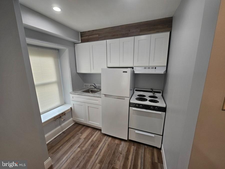 FRANKFORD - Residential Lease