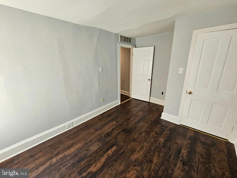 FRANKFORD - Residential Lease