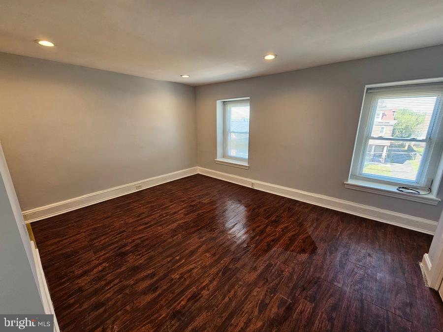 FRANKFORD - Residential Lease