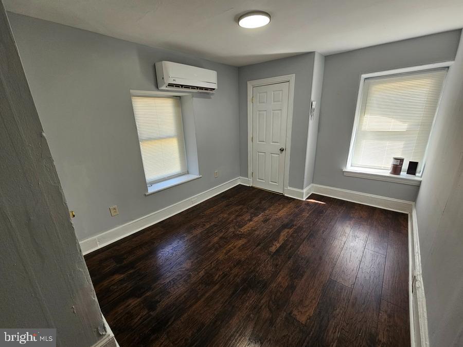 FRANKFORD - Residential Lease