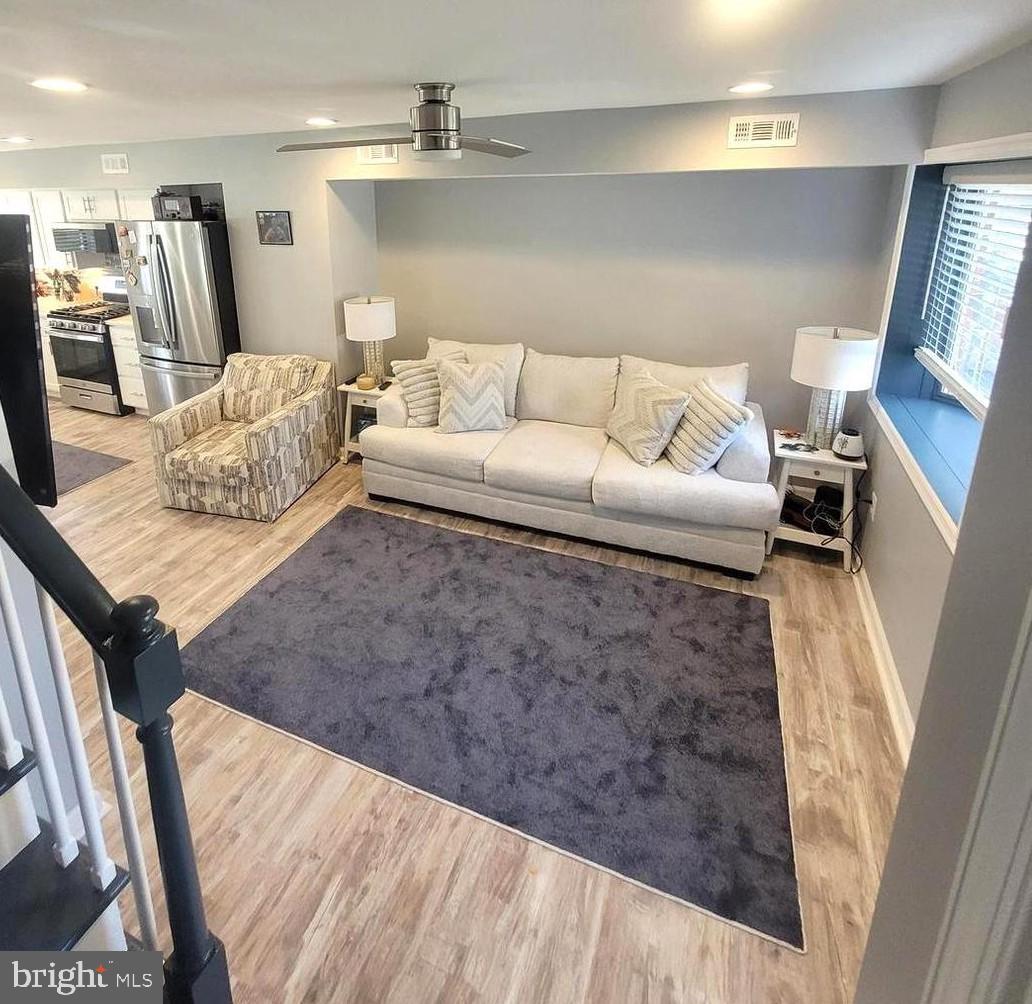 EASTFIELD - Residential