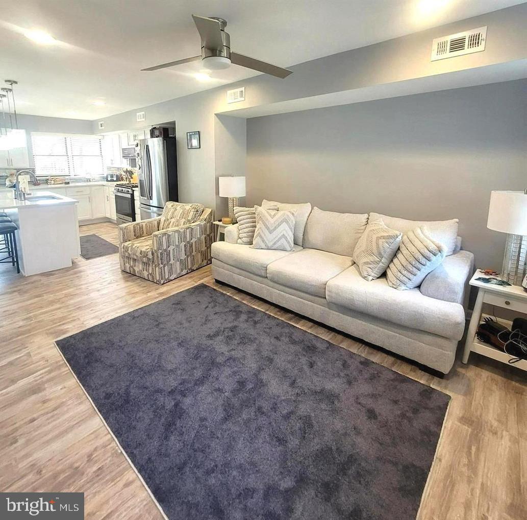 EASTFIELD - Residential