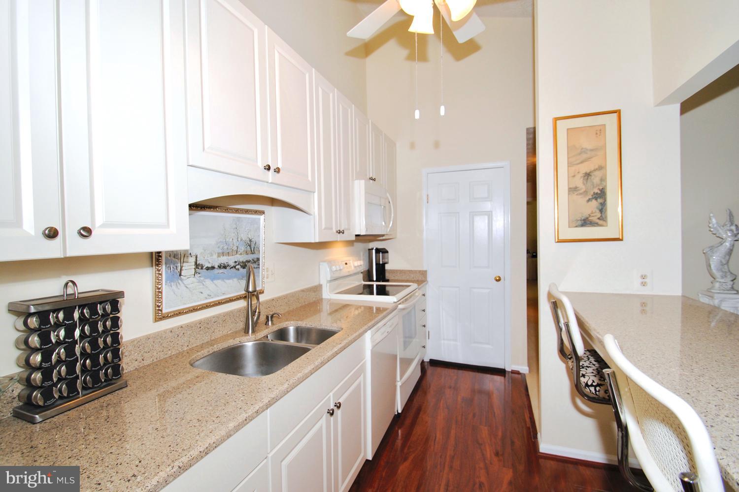 DEEP CREEK COMMONS - Residential