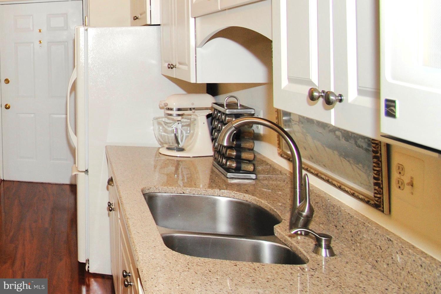 DEEP CREEK COMMONS - Residential