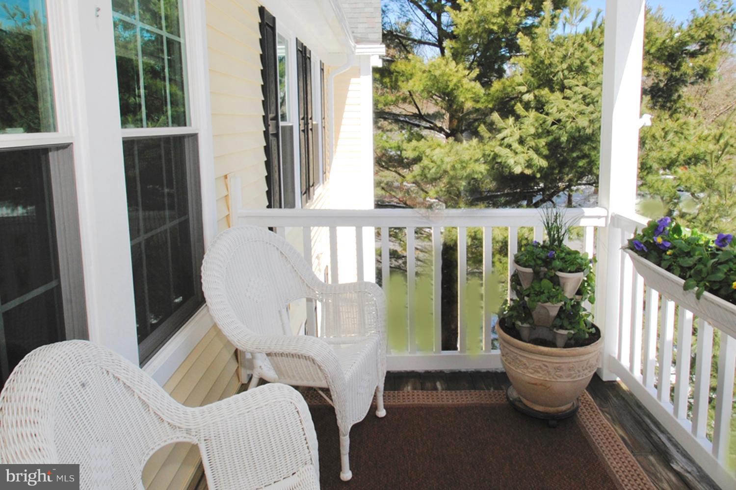 DEEP CREEK COMMONS - Residential