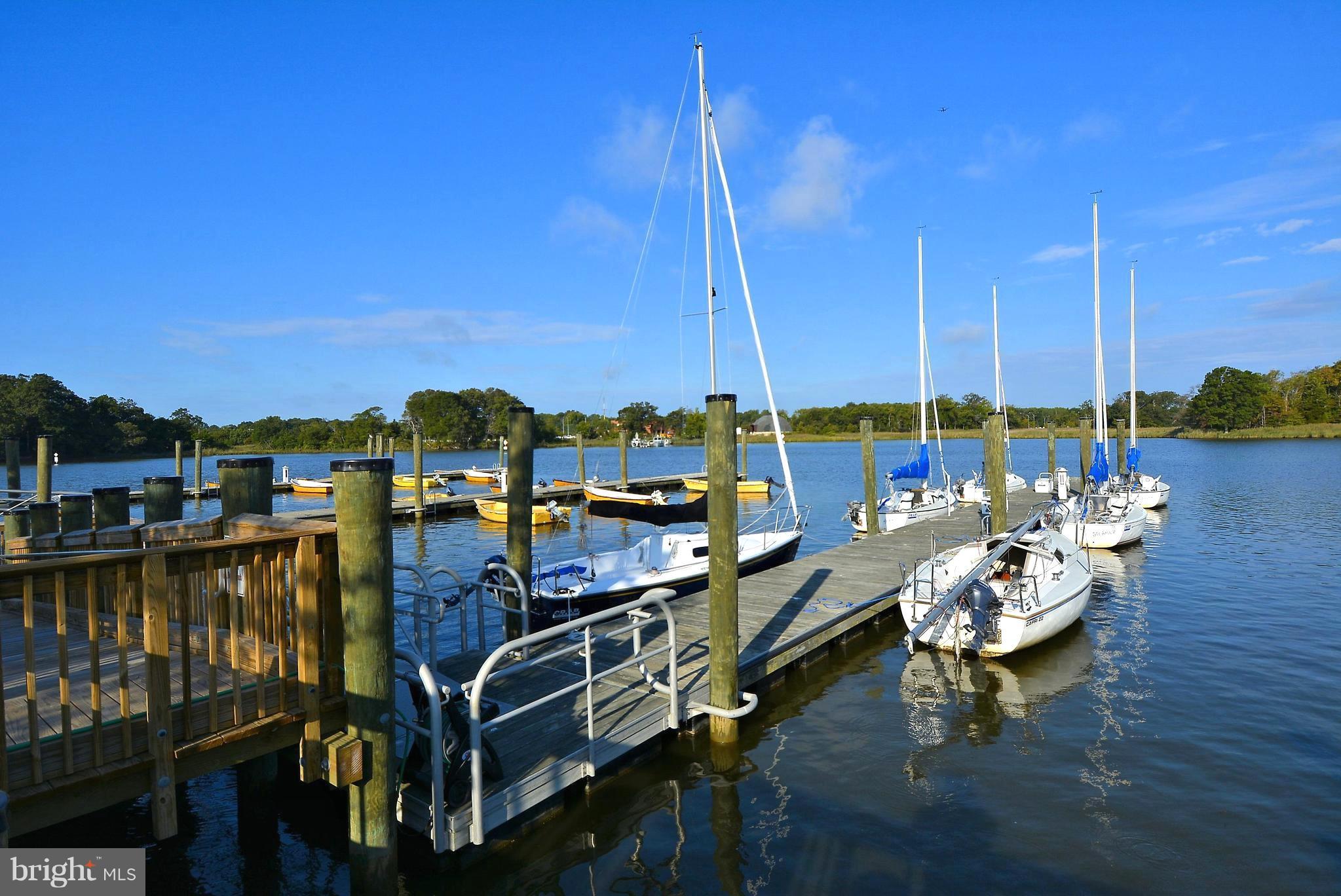 DEEP CREEK COMMONS - Residential