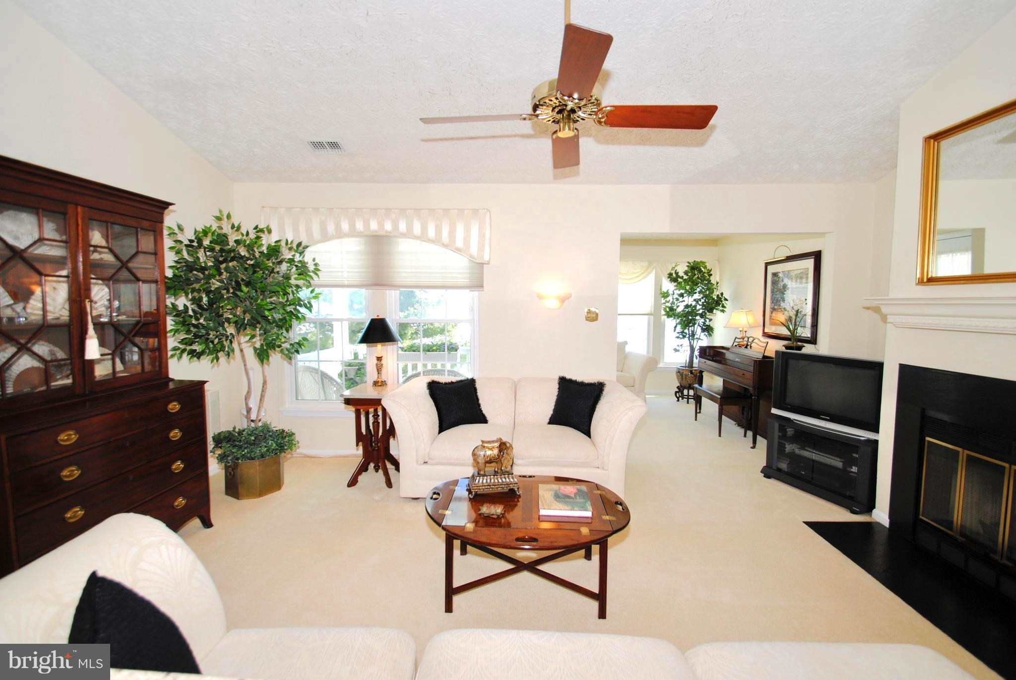 DEEP CREEK COMMONS - Residential